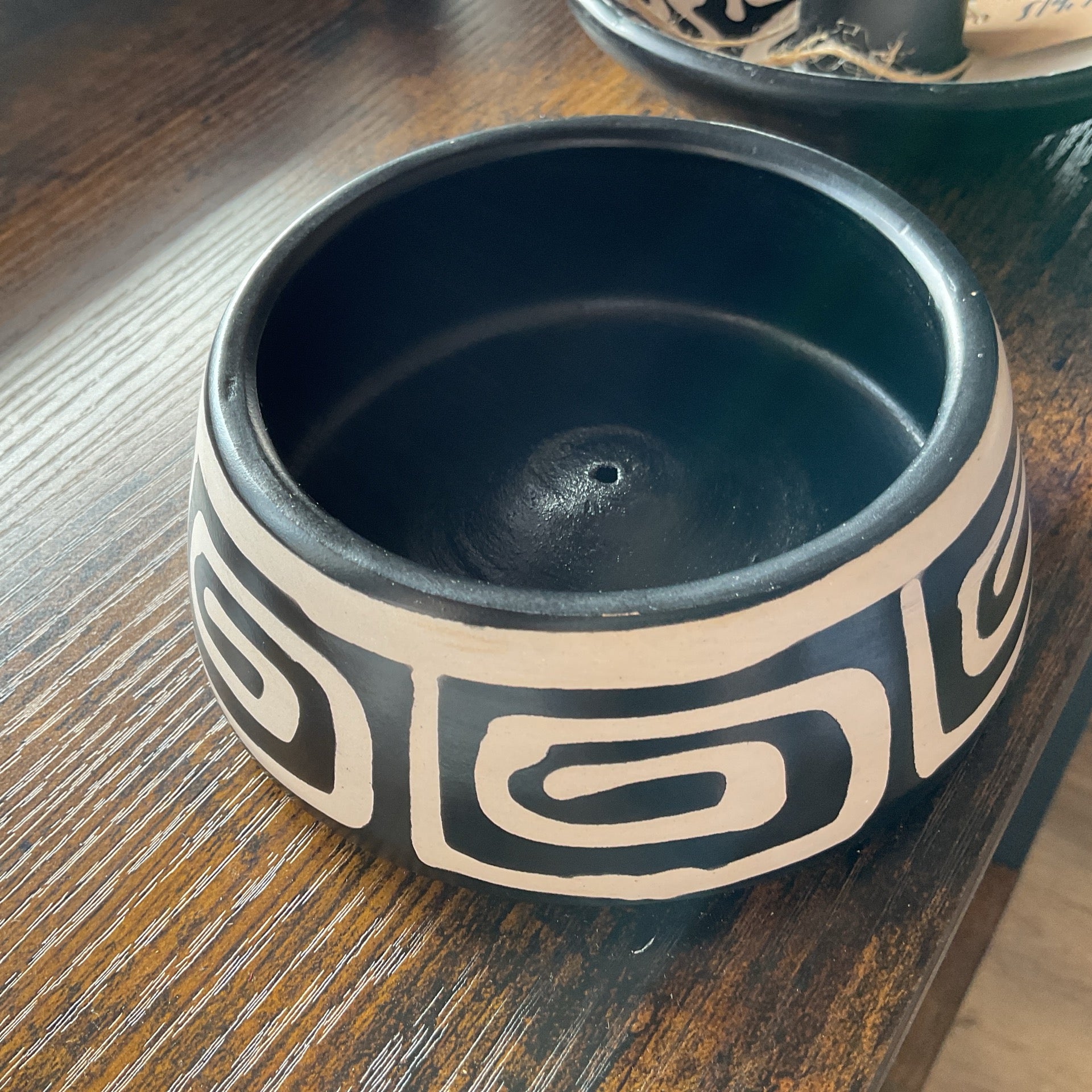 Style # 1 - Artisan Made - Peruvian Ceramic Burner Handmade 4-4.5" D (Smudge stick, Incense, Palo Santo Wood burner)